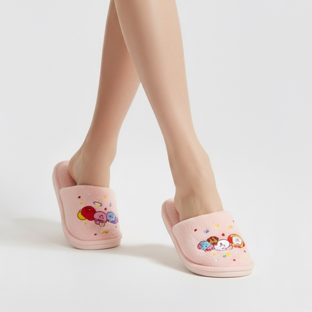 BT21 BABY Party Night Indoor Slippers size 8 -8 1/2 - Picture 2 of 6